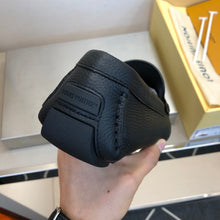 Load image into Gallery viewer, Louis Vuitton Mocassin