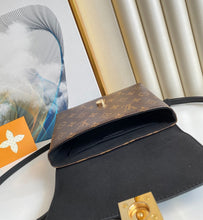 Load image into Gallery viewer, Louis Vuitton Locky BB Bag