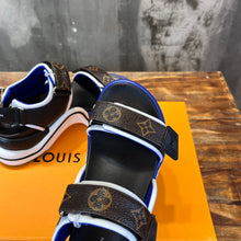 Load image into Gallery viewer, Louis Vuitton Archlight Flat Sandals