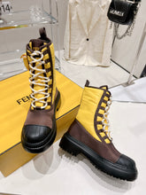 Load image into Gallery viewer, Fendi Domino Boots