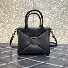 Load image into Gallery viewer, Valentino One Stud Small Bag