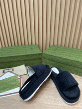Load image into Gallery viewer, Gucci GG Platform Sandal