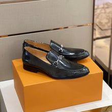 Load image into Gallery viewer, Louis Vuitton Shoe