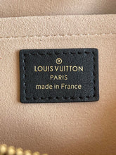 Load image into Gallery viewer, Louis Vuitton Troca PM Bag