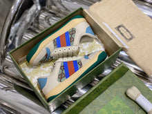 Load image into Gallery viewer, Gucci Women Screener Sneakers With Crystals