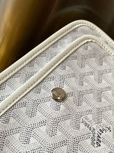 Load image into Gallery viewer, Goyard Plumet Pocket Wallet Bag