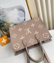 Load image into Gallery viewer, Louis Vuitton OnTheGo MM Tote Bag