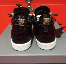 Load image into Gallery viewer, Giuseppe Zanotti - LUXURY KLOZETT