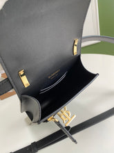 Load image into Gallery viewer, Burberry Robin Leather Bag