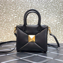 Load image into Gallery viewer, Valentino One Stud Small Bag