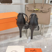 Load image into Gallery viewer, Hermes premiere 70 Heels