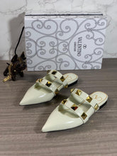 Load image into Gallery viewer, Valentino Mule