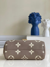 Load image into Gallery viewer, Louis Vuitton Favorite Bag