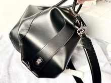 Load image into Gallery viewer, Givenchy Medium Antigona Soft Bag In Smooth Leather