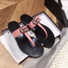 Load image into Gallery viewer, Gucci Leather Thong Sandal