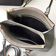 Load image into Gallery viewer, Prada Galleria Saffiano leather Medium bag