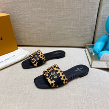 Load image into Gallery viewer, Louis Vuitton Revival Mule