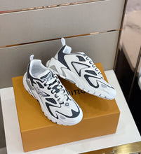 Load image into Gallery viewer, Louis Vuitton Runner Tatic Sneakers