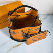 Load image into Gallery viewer, Louis Vuitton Crafty NeoNoe MM Bag