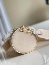 Load image into Gallery viewer, Louis Vuitton Papillon BB Bag - LUXURY KLOZETT