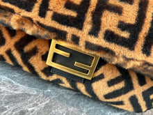 Load image into Gallery viewer, Fendi Baguette Bag