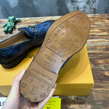 Load image into Gallery viewer, Louis Vuitton Loafer