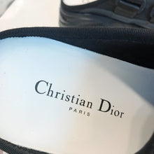 Load image into Gallery viewer, Christian Dior D Wander Sneakers