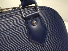 Load image into Gallery viewer, Louis Vuitton Alma BB bag - LUXURY KLOZETT