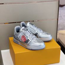 Load image into Gallery viewer, Louis Vuitton Trainer Sneakers