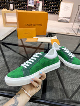 Load image into Gallery viewer, Louis Vuitton Ollie Sneakers