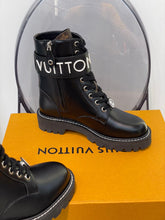 Load image into Gallery viewer, Louis Vuitton Boots