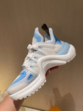 Load image into Gallery viewer, Louis Vuitton Archlight Sneaker