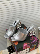 Load image into Gallery viewer, Dolce & Gabbana Patent Leather Mule