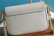 Load image into Gallery viewer, Louis Vuitton LockMe Tender Bag