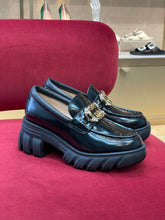 Load image into Gallery viewer, Gucci Women Lug Sole interlocking G Loafer
