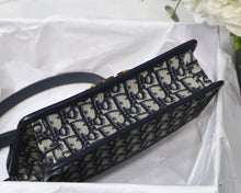 Load image into Gallery viewer, Christian Dior 30 Montaigne Bag