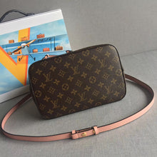 Load image into Gallery viewer, Louis Vuitton NeoNoe MM Bag