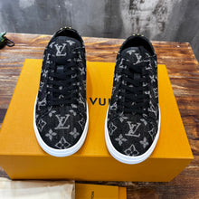 Load image into Gallery viewer, Louis Vuitton Resort Sneakers