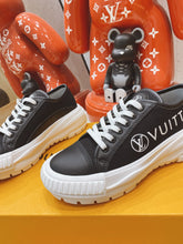 Load image into Gallery viewer, Louis Vuitton Squad Sneaker