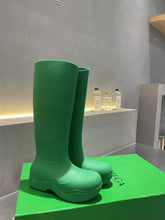 Load image into Gallery viewer, Bottega Veneta Puddle Boots