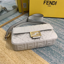 Load image into Gallery viewer, Fendi Baguette Bag - LUXURY KLOZETT