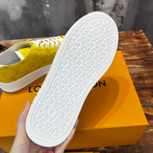 Load image into Gallery viewer, Louis Vuitton Resort Sneakers