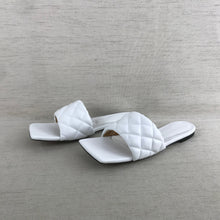 Load image into Gallery viewer, Bottega Veneta Lido Sandals