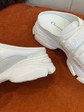 Load image into Gallery viewer, Christian Dior D Wander Sneakers
