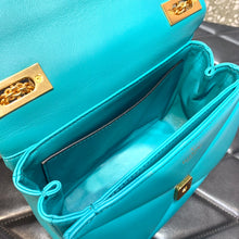 Load image into Gallery viewer, Valentino One Stud Bag With Chain