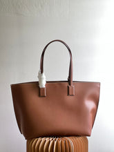Load image into Gallery viewer, Burberry Motif Leather Medium Tote Bag