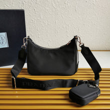 Load image into Gallery viewer, Prada Re- Edition 2005 Re-Nylon Bag