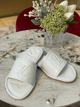 Load image into Gallery viewer, Louis Vuitton Magnetic Flat Mule