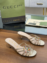 Load image into Gallery viewer, Gucci Women Slide Sandal With Crystals