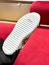 Load image into Gallery viewer, Louis Vuitton Time Out Sneakers